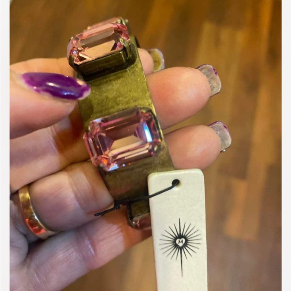 NWT Pink Stone Bracelet - Picture 3 of 3